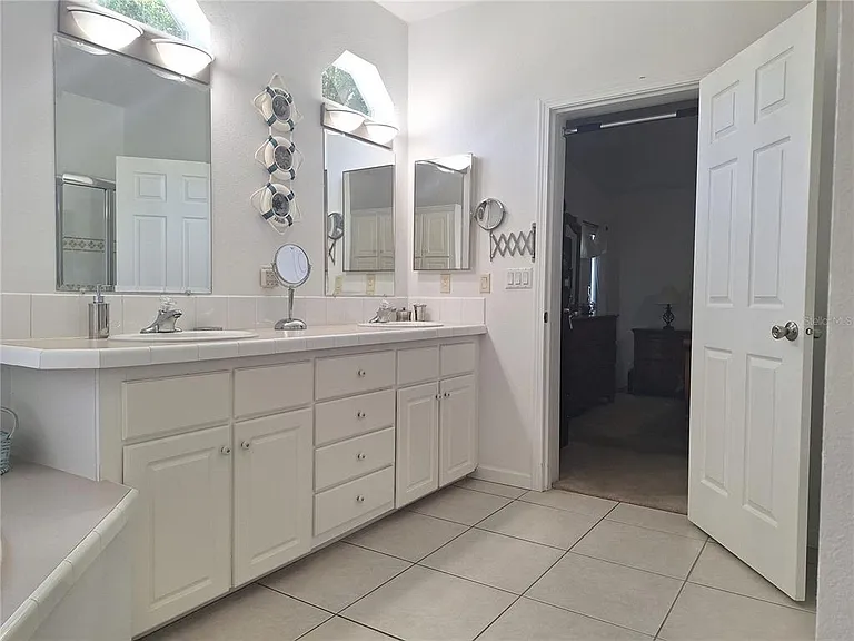 301 Water Landing Dr — Photo 17
