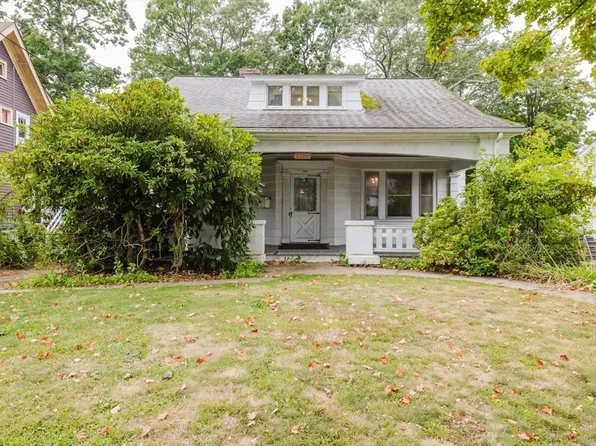 190 Highland St, Brockton, MA 02301