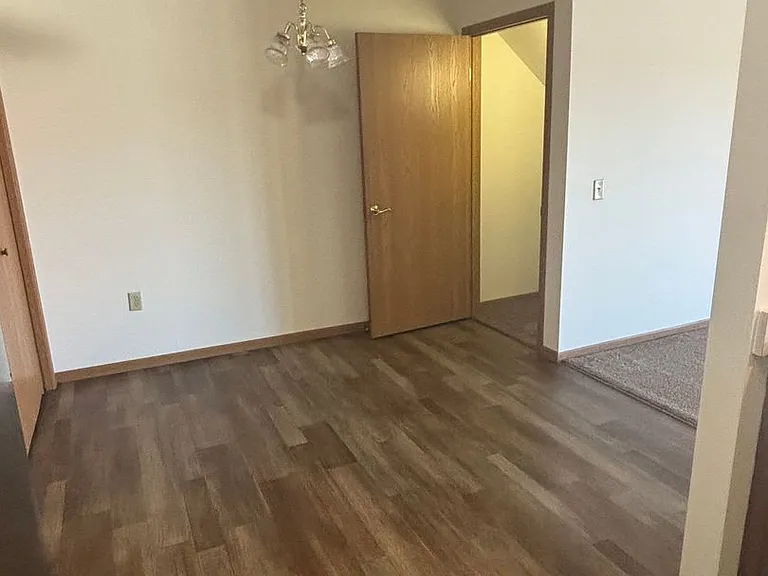 W1087 Lewis Ln — Photo 4