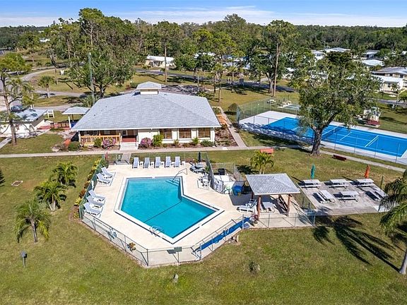 4th image of 5515 Countrydale Ct