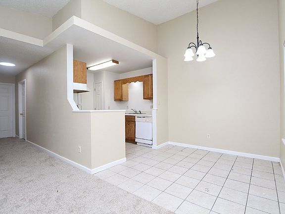 5th image of 601 N 61st Ave APT D