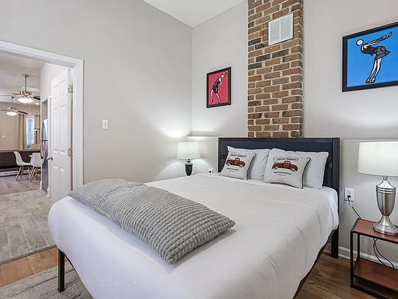4th image of 1476 N Galvez St #1