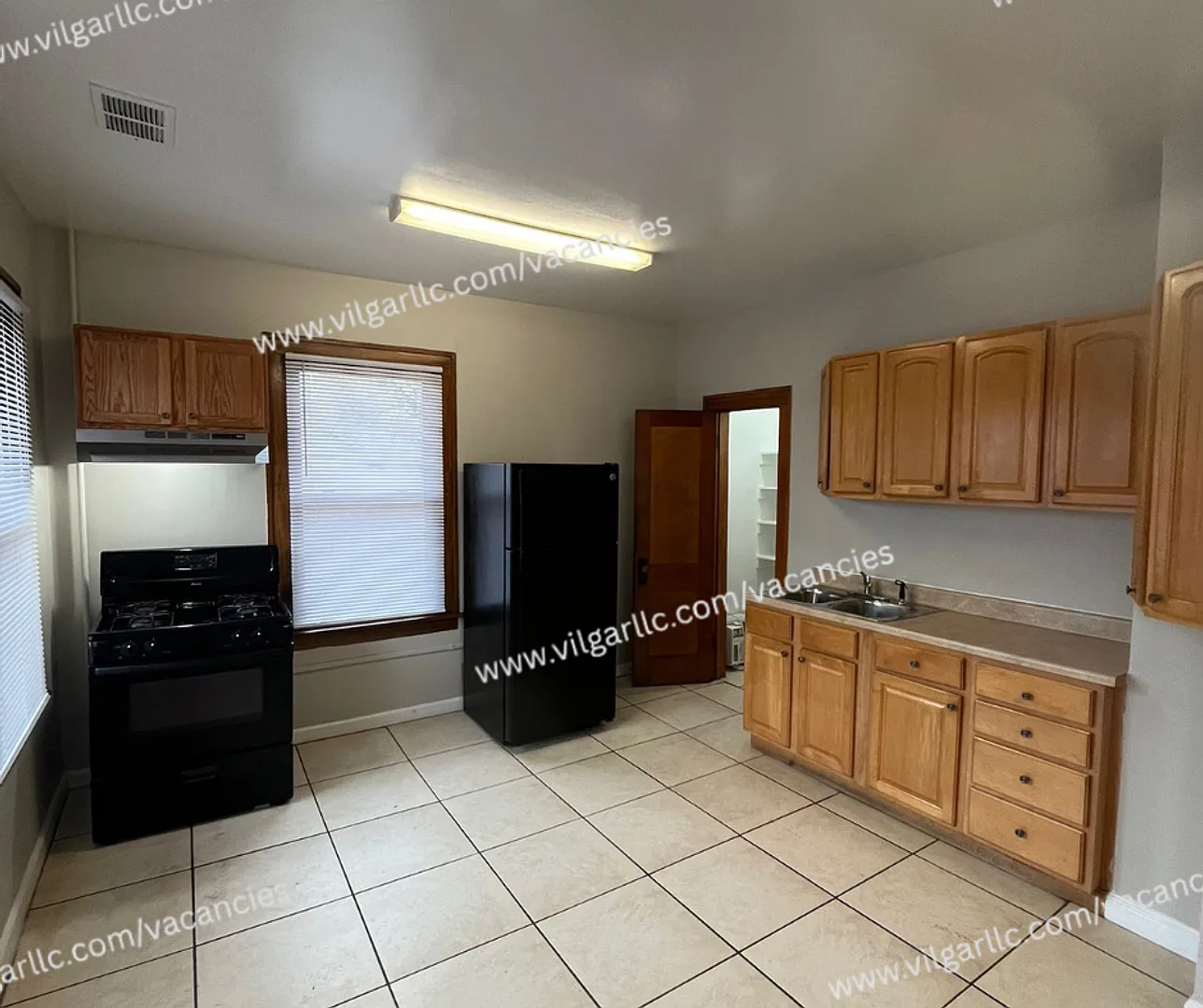 461 Hayes St. — Photo 3