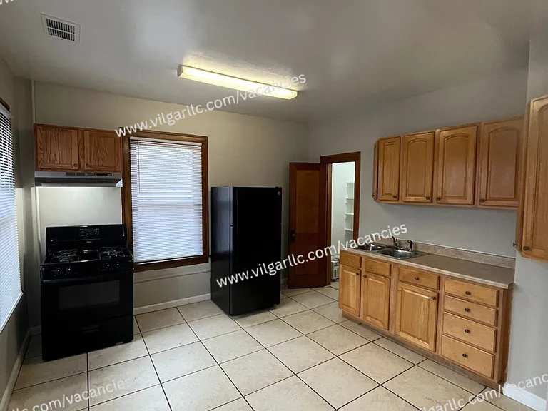 461 Hayes St — Photo 3