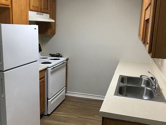 5th image of 1211 N Leverett Ave APT 5