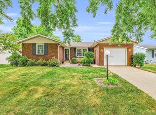 3004 Ladue Dr, Champaign, IL