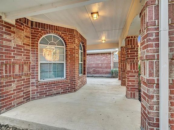3rd image of 8505 La Quinta Ln