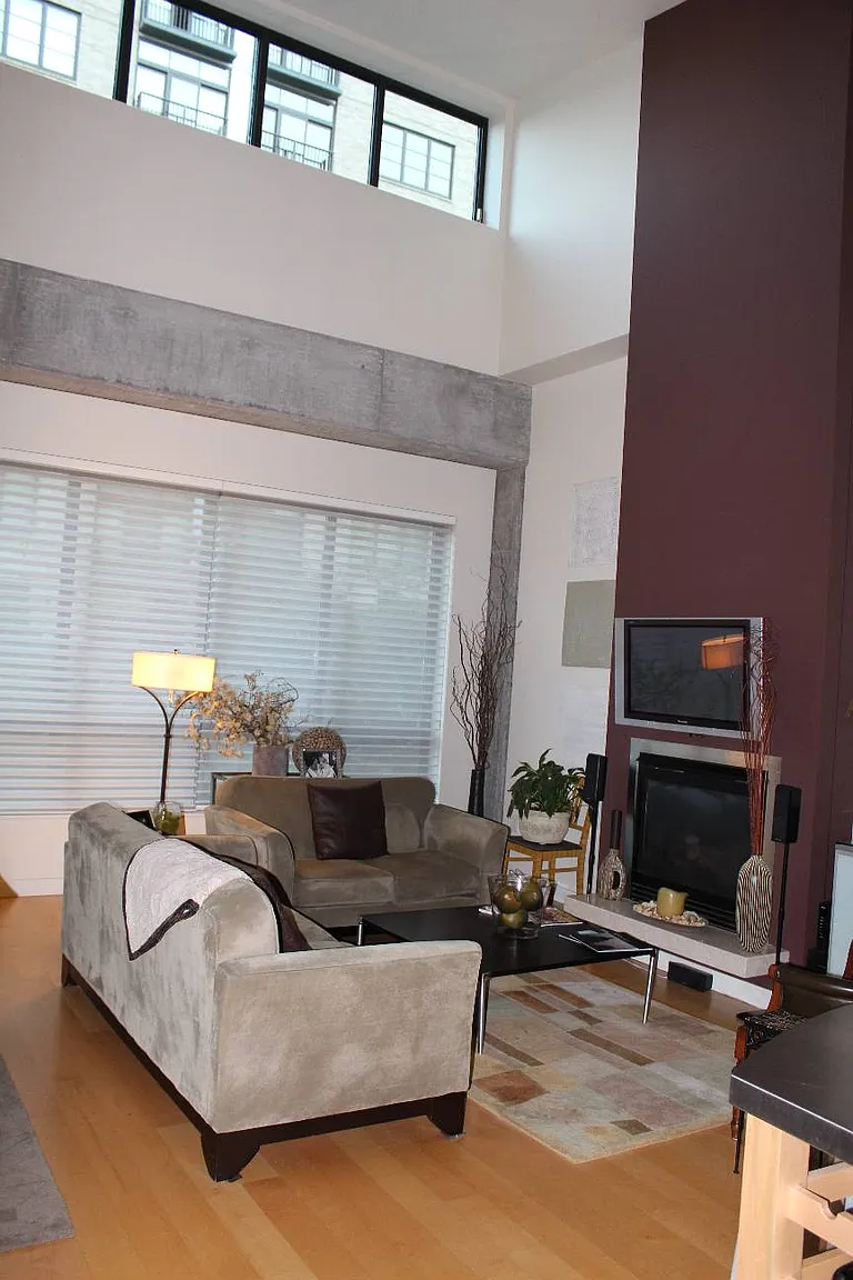 922 NW 11th Ave APT 107 photo 1