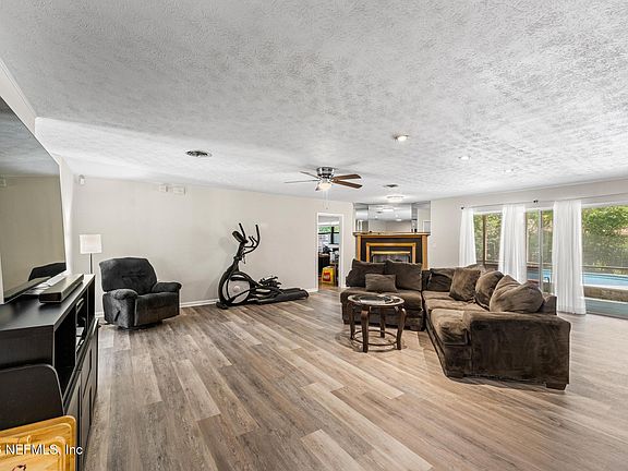 5th image of 3938 SIERRA MADRE Drive S