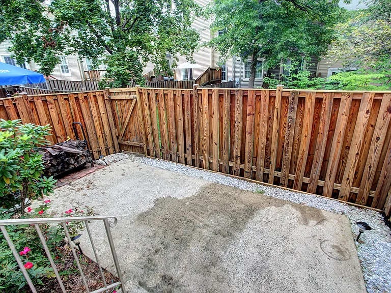 4 Fendall Ave — Photo 19