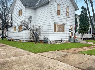 1804 13th Ave, Menominee, MI 49858