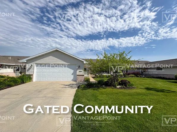 1684 Twin Lakes Cir #1, Green Bay, WI 54311