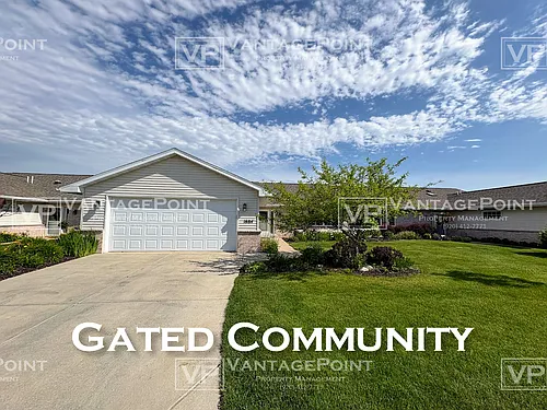 1684 Twin Lakes Cir #1 Photo 1 1684 Twin Lakes Cir #1 Photo 1