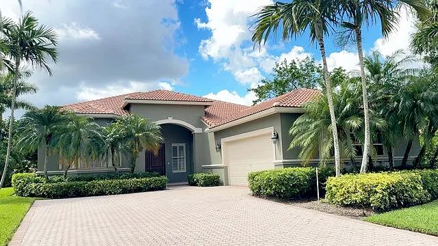8387 Ironhorse Ct — Photo 1