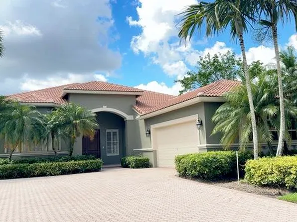 8387 Ironhorse Ct, West Palm Beach, FL 33412