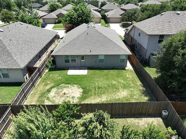 3241 Sadie Trl — Photo 24