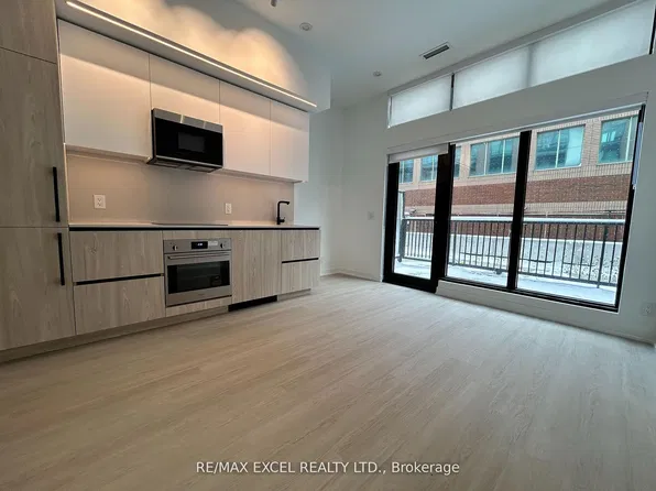 699 Sheppard Ave E, Toronto, ON
