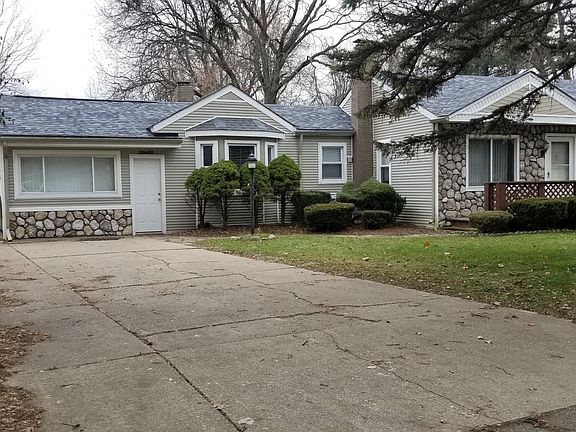 2nd image of 28451 Pickford St