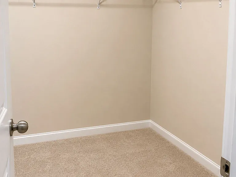 166 Brentwood Dr — Photo 16