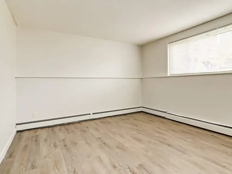 11832 88th St NW — Photo 51