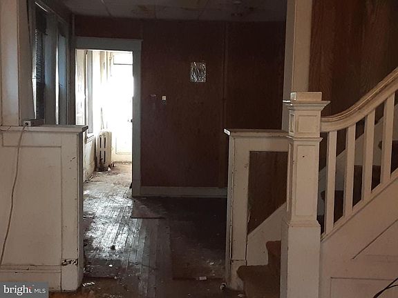 3rd image of 716 N 18th St