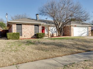 608 Rusk Dr, Euless, TX 76039