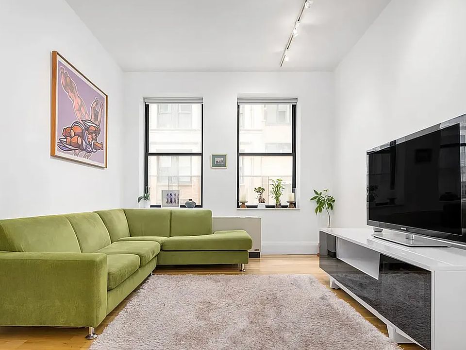 1st image of 71 Nassau St APT 5C