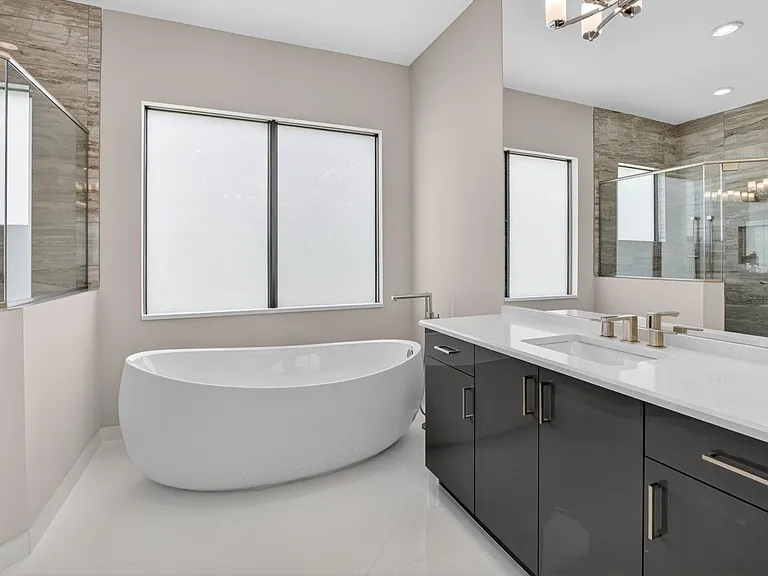 17089 Rainbow Falls Trl — Photo 42