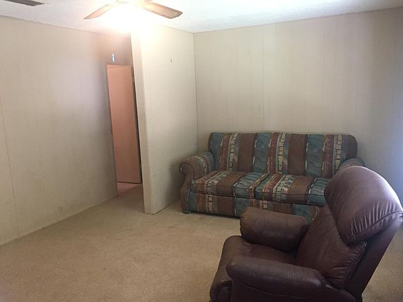 3rd image of 1214 Elsa Jane St