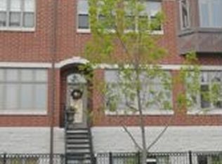 1806 S Calumet Ave, Chicago, IL 60616