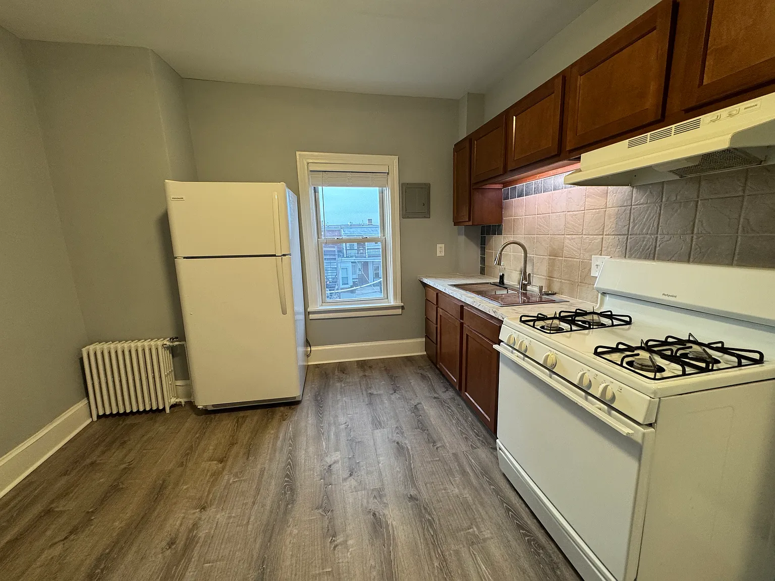 1 bed, $1,100 — Photo 3