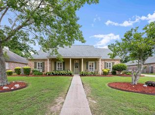 6104 Destrehan Dr, Baton Rouge, LA 70820