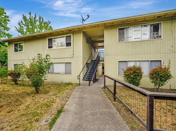 923 Delport Ave, Santa Rosa, CA 95407