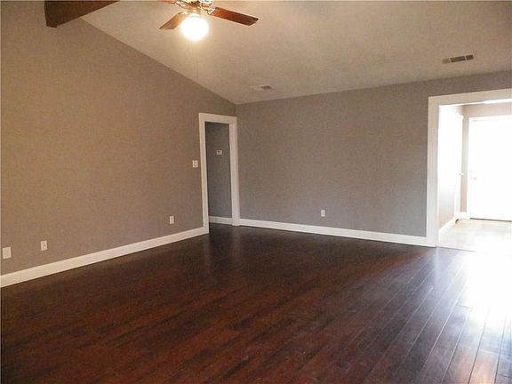 5th image of 1638 Highpoint Dr