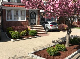 86-09 Union Tpke, Glendale, NY 11385