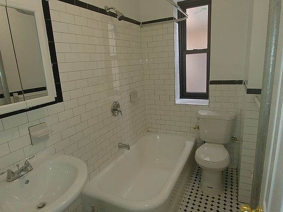 4th image of 2769 Matthews Ave APT 3A