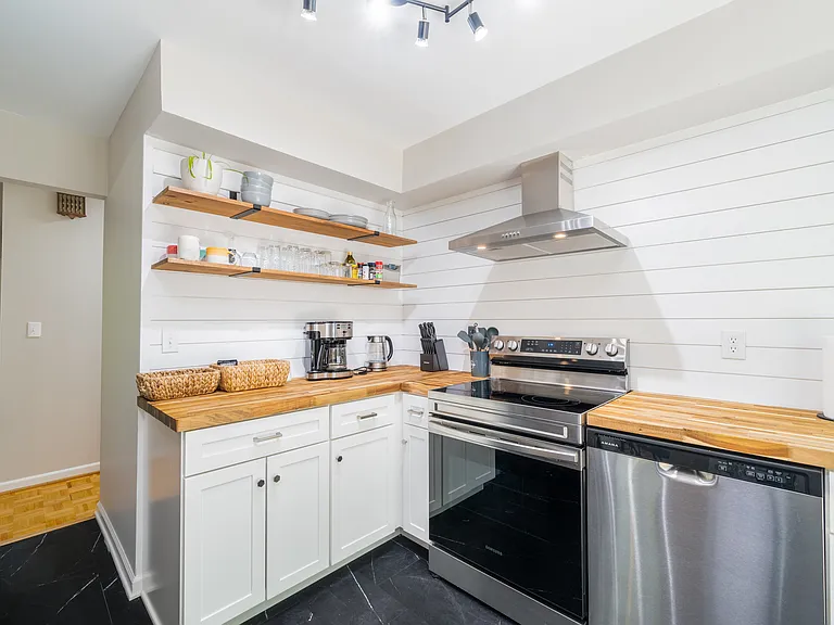 101 Leigh Pl — Photo 7