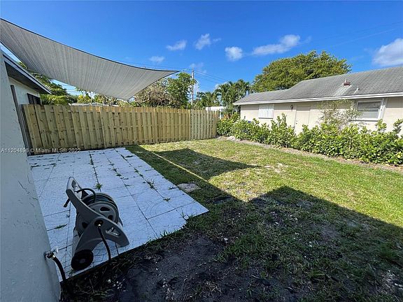 2nd image of 140 NE 13th Ave #2