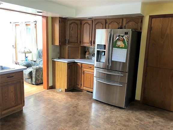4th image of 2389 Spencerport Rd