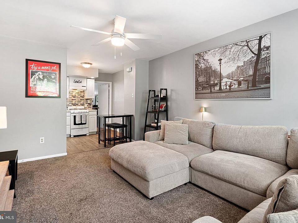 1st image of 339 Ripka St