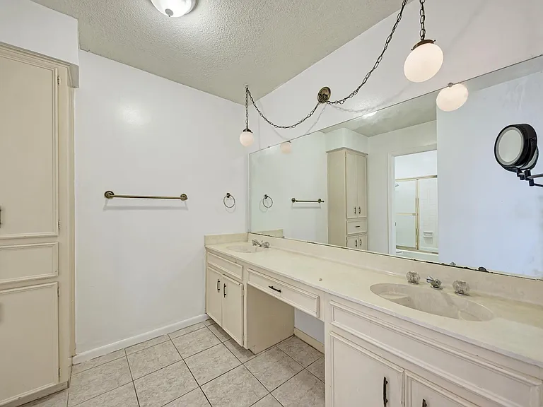 7917 Parliament Pl — Photo 21