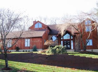 1 Randi Ln, Ocean, NJ 07712