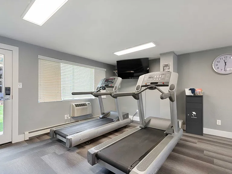 Park Place at Expo Apartments — Photo 9