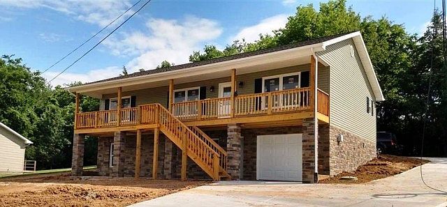 2nd image of Glory Ln