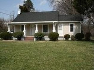 2715 Triangle Lake Rd, High Point, NC 27260