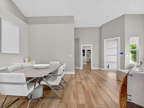 5th image of 8385 Horseshoe Bay Road