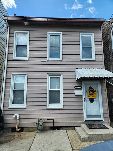 451 N 6th St Photo 1