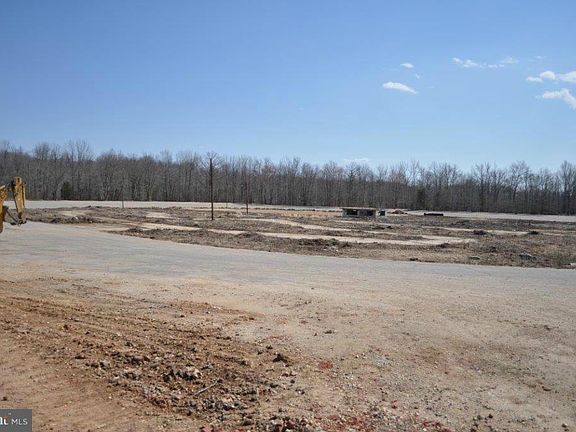 4th image of 6000 Robert Crain Hwy SE