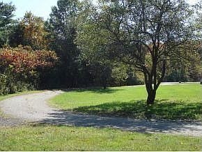 2nd image of 158 Tuttle Ln