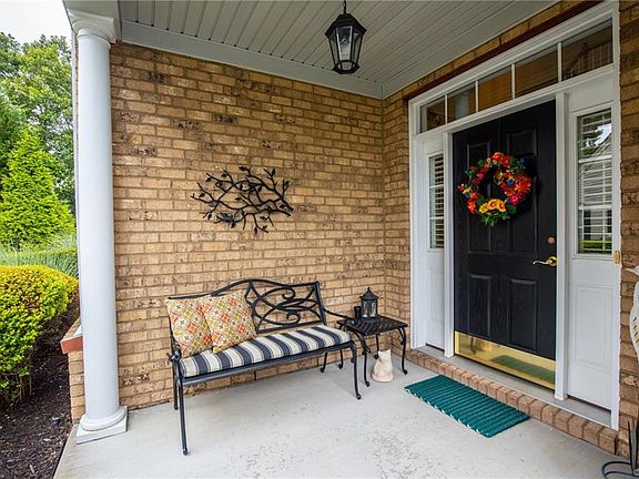 4th image of 5020 Lewisetta Dr